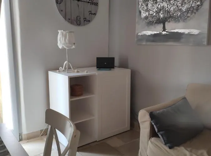 Dimora Mediterranea Konukevi 4*