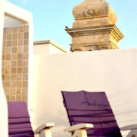 Dimora Mediterranea بيت ضيافة 4*